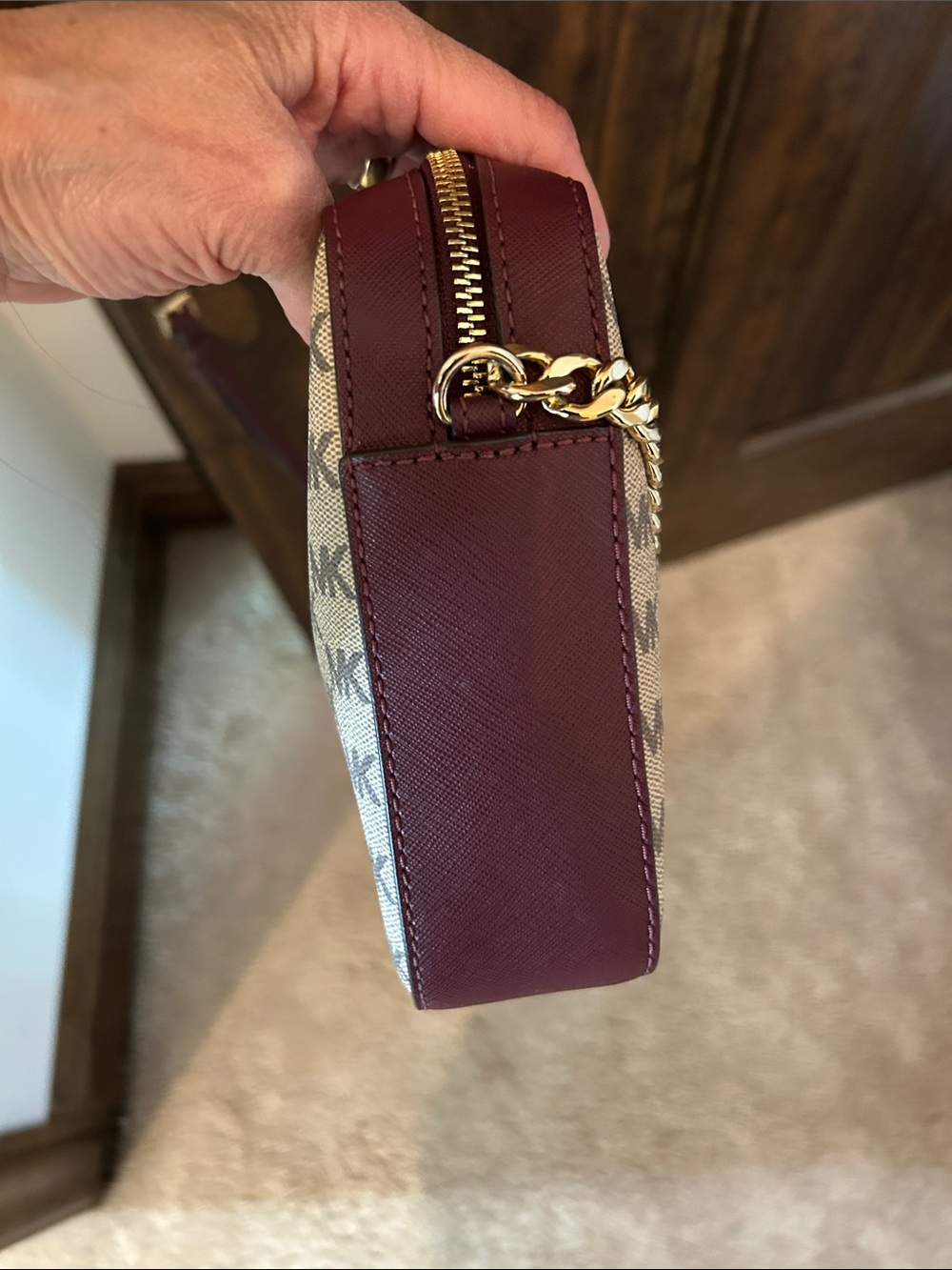 Michael Kors Brown MK Logo Crossbody with Burgundy Trim and Gold Chain - Picture 3 of 12